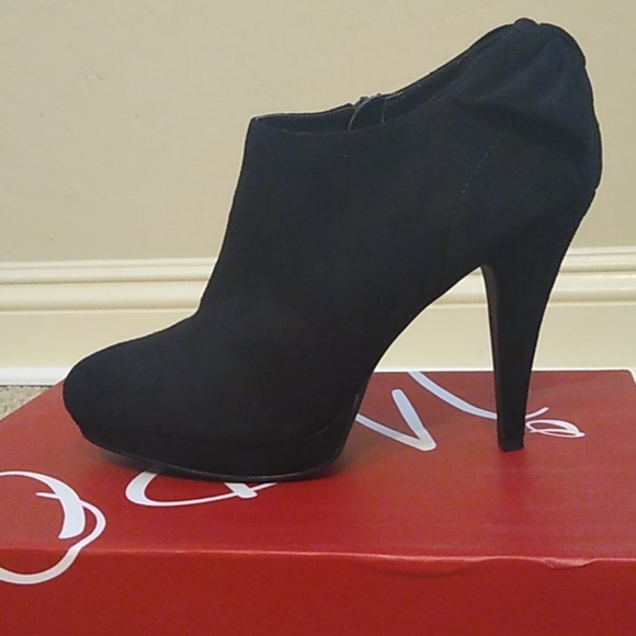 Bow Ankle Booties - Picture 3 of 6